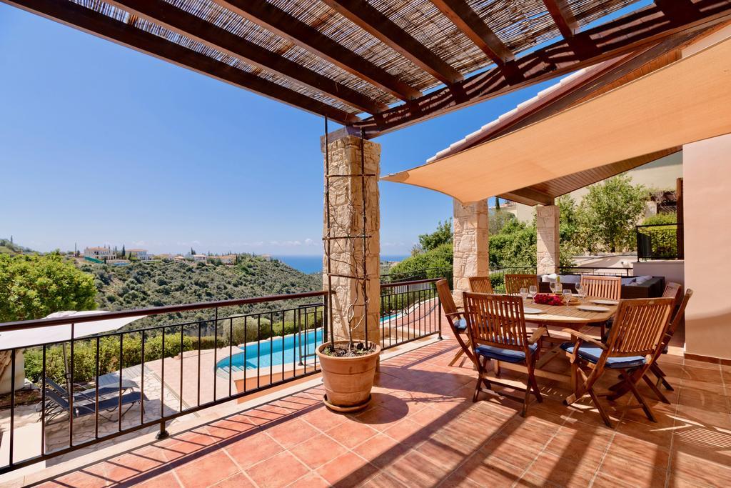 4 Bedroom Villa Helidoni With Private Infinity Pool, Aphrodite Hills Resort Kouklia Bagian luar foto