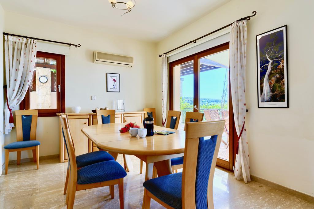 4 Bedroom Villa Helidoni With Private Infinity Pool, Aphrodite Hills Resort Kouklia Bagian luar foto